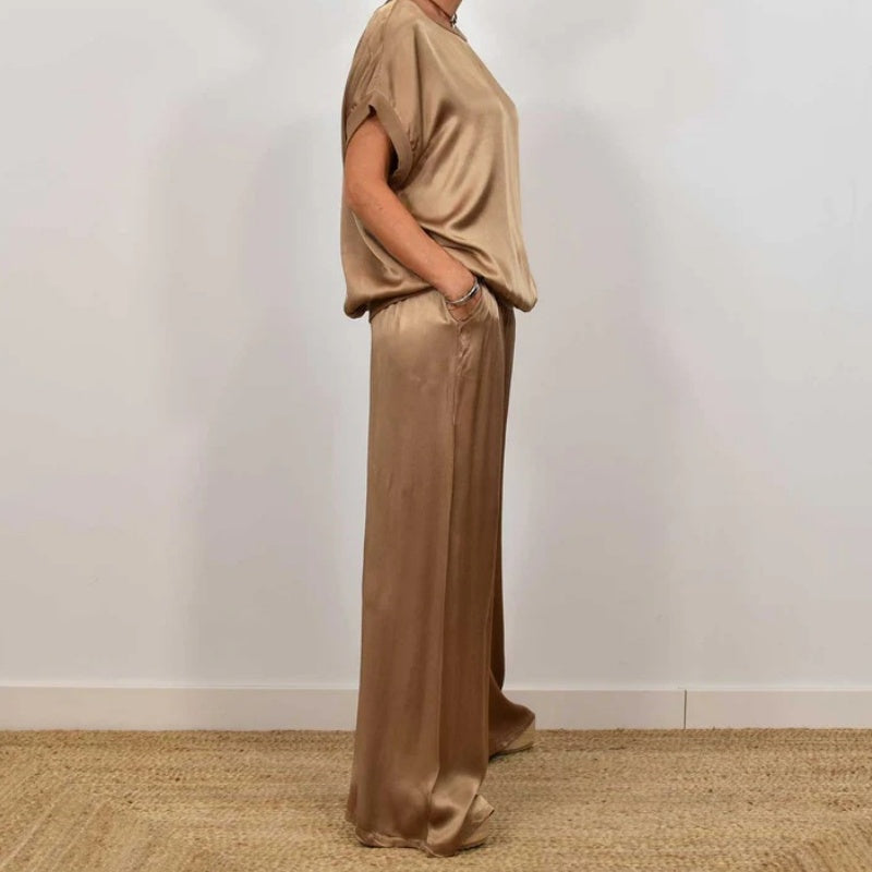 Clara | Conjunto Punto Mujer de Dos Piezas con Pantalones de Pierna Ancha 8