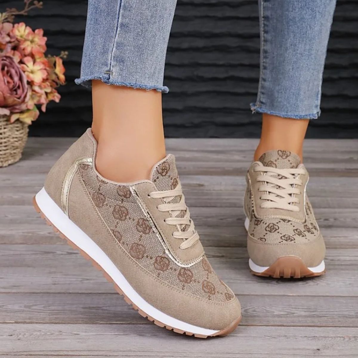 Claudia | Zapatillas Urbanas Blancas para Mujer con Diseño Cómodo 7