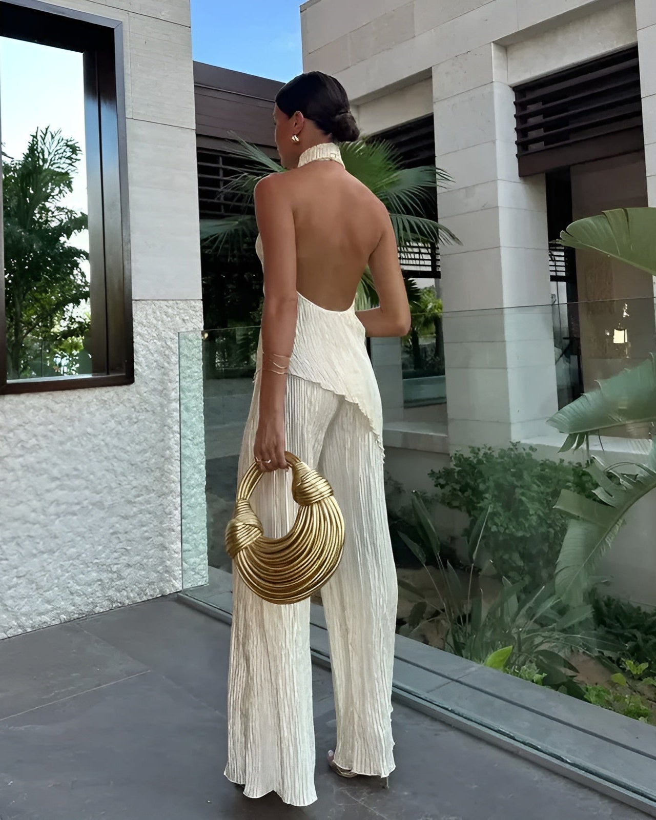 Isabella | Mono Fiesta Mujer Plisado de Pierna Ancha con Escote Halter 3