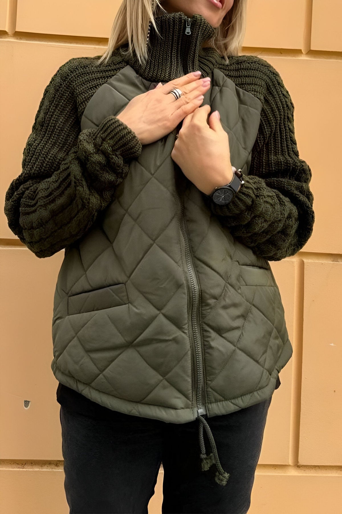 Sofía | Chaqueta Acolchada con Cremallera y Mangas de Punto para Mujer 6