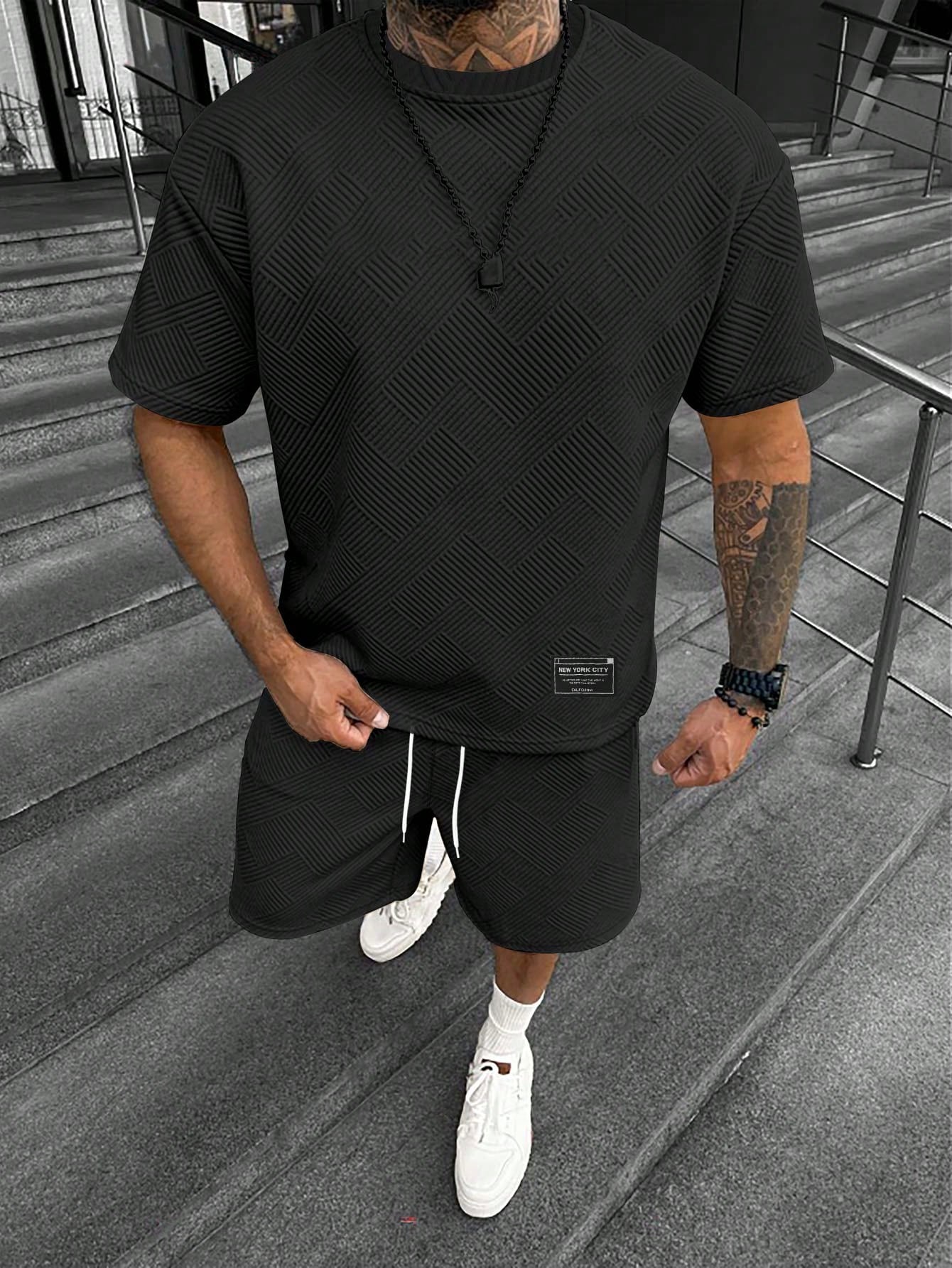 Carlos | Conjunto de Verano para Hombre con Camiseta Extragrande y Pantalones Cortos Deportivos 0