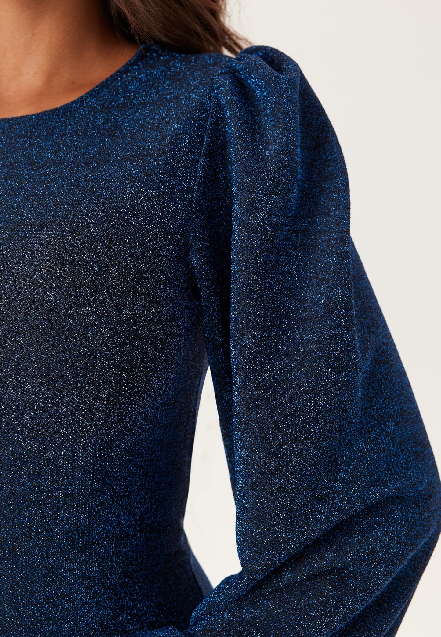 Clara | Minivestido Ajustado con Purpurina y Mangas Largas para Mujer 5