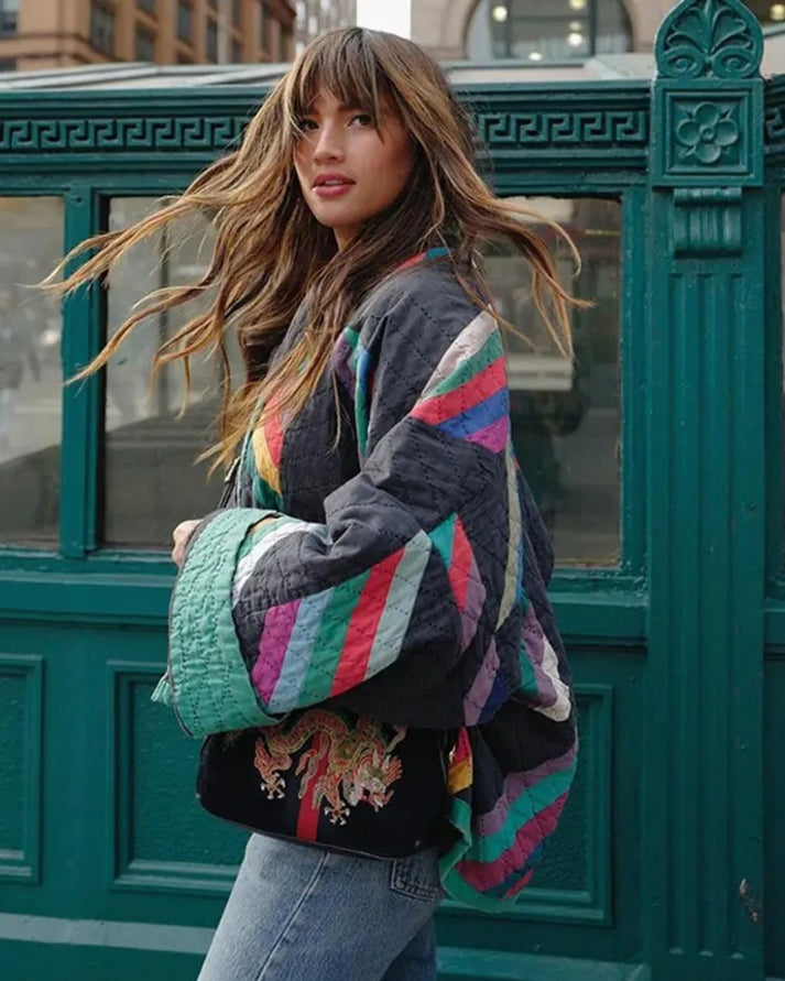 Claudia | Chaqueta Acolchada Geométrica para Mujer con Frente Abierto 4