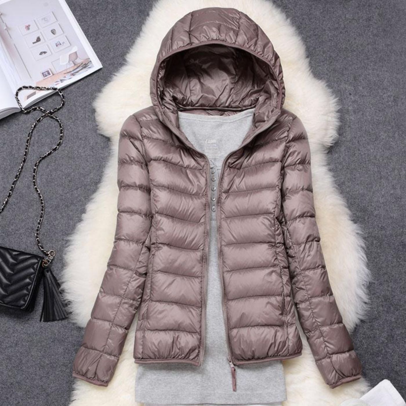 Claudia | Chaqueta Acolchada Ligera con Capucha para Mujer 0