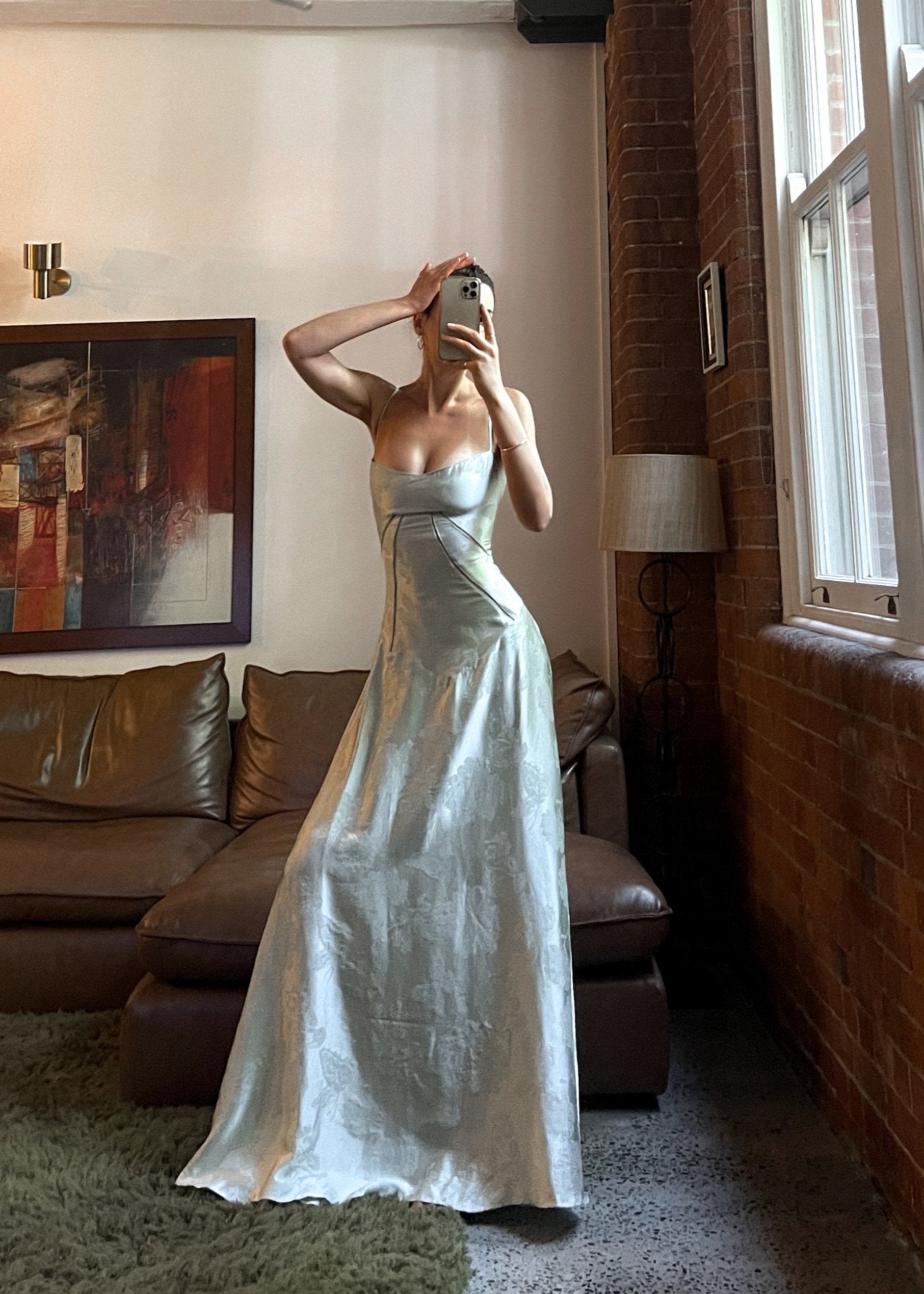 Isabella | Vestido Largo de Satén Elegante para Mujer con Tirantes Finos 4