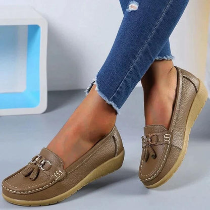 Isabella | Zapatos Ortopédicos Planos para Mujer con Diseño Clásico y Confort Diario 4