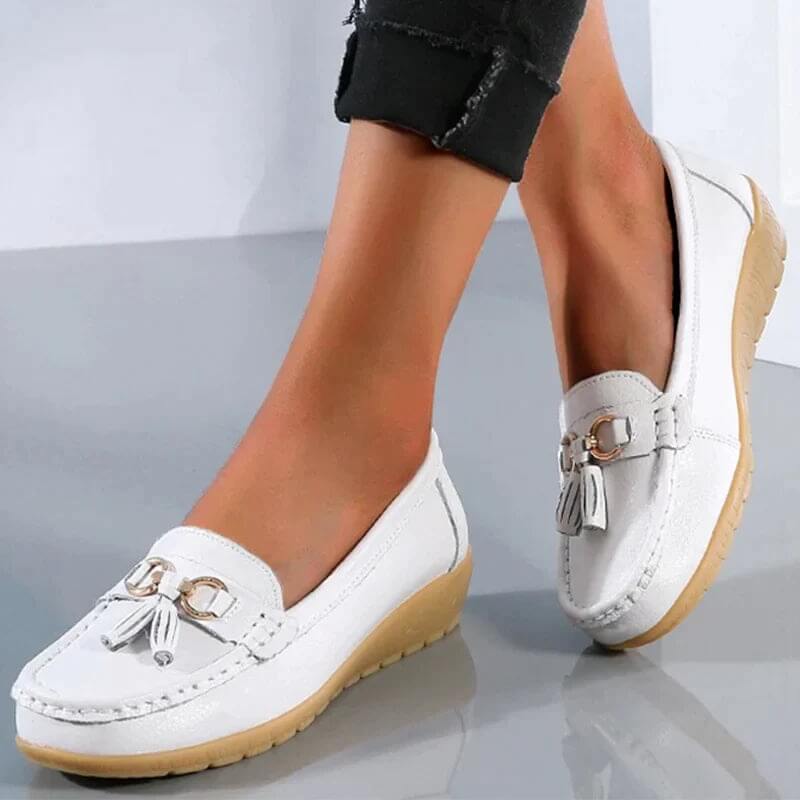 Isabella | Zapatos Ortopédicos Planos para Mujer con Diseño Clásico y Confort Diario 9