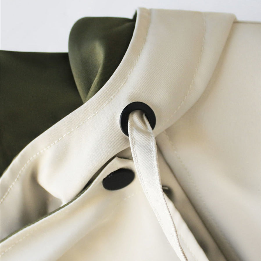Lucía | Chaqueta con Capucha en Capas y Ribete en Contraste para Mujer 4