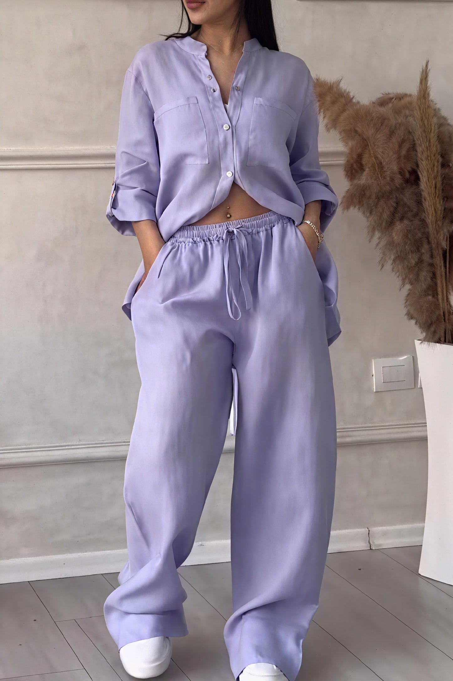 Lucía | Conjunto de Mujer con Camisa y Pantalones Anchos, Estilo Casual y Cómodo 4