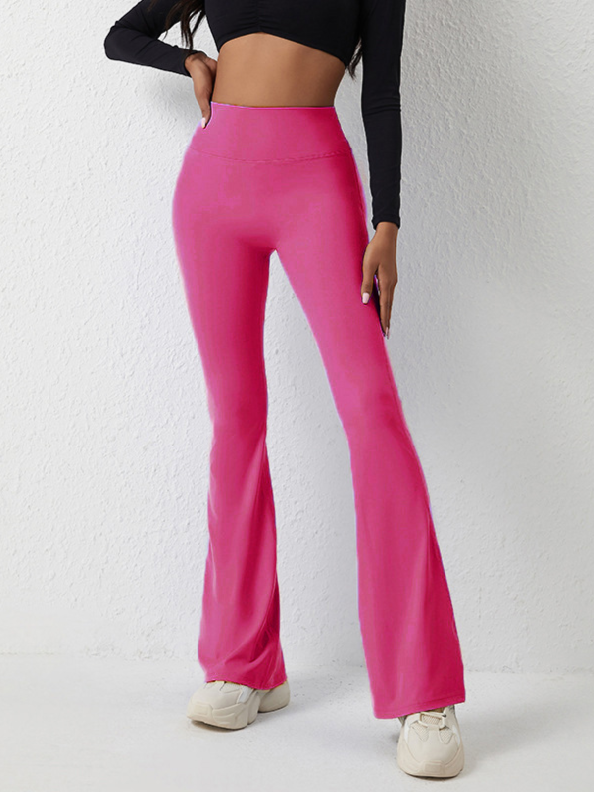 Lucía | Leggings Acampanados de Cintura Alta para Mujer con Estilo Deportivo 1