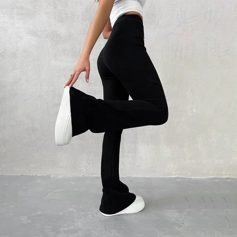 Lucía | Pantalones Acampanados de Canalé con Cintura Alta para Mujer 4