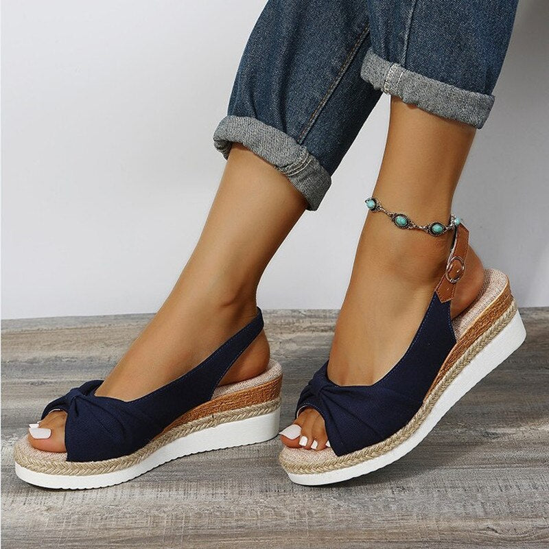 Lucía | Sandalias Plataforma con Detalle de Botones para Mujer 1