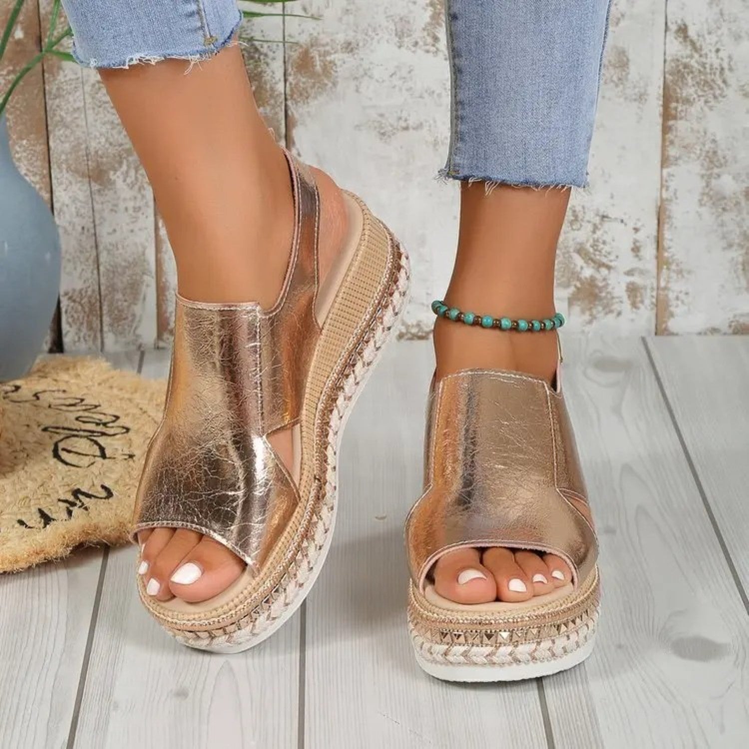 Lucía | Sandalias de Mujer con Suela Gruesa y Diseño Moderno 0