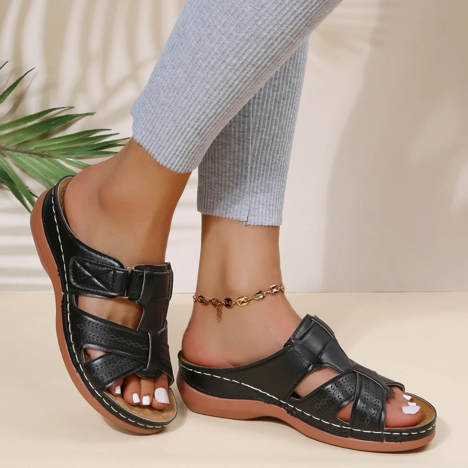 Lucía | Sandalias de Piel con Puntera Abierta para Mujer 0