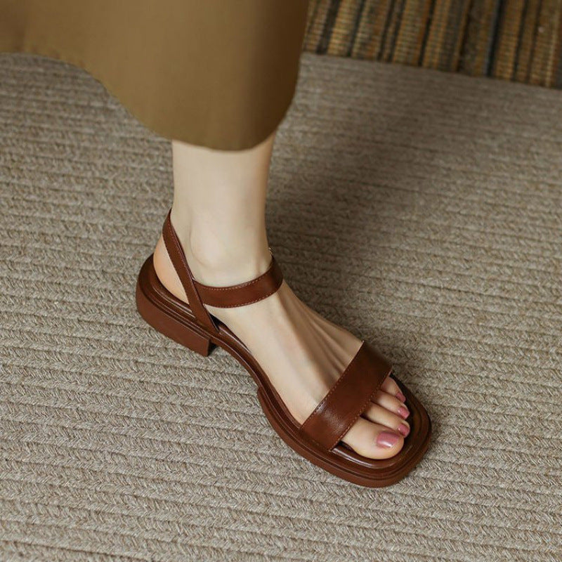 Lucía | Sandalias de Tacón Bajo para Mujer con Hebilla Ajustable 3