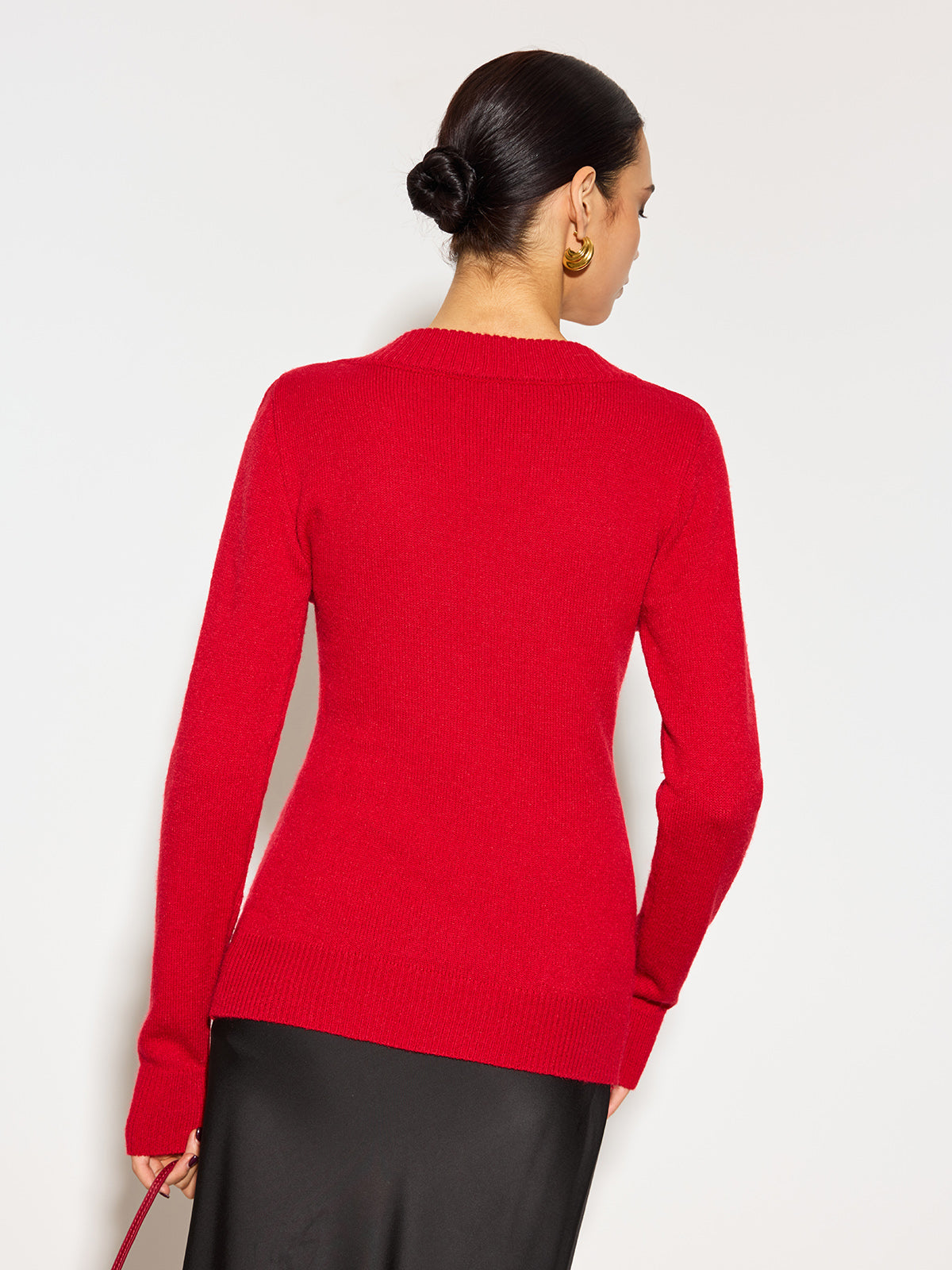 Lucía | Top Mujer de Punto con Cuello en V y Detalle Floral 3D 5