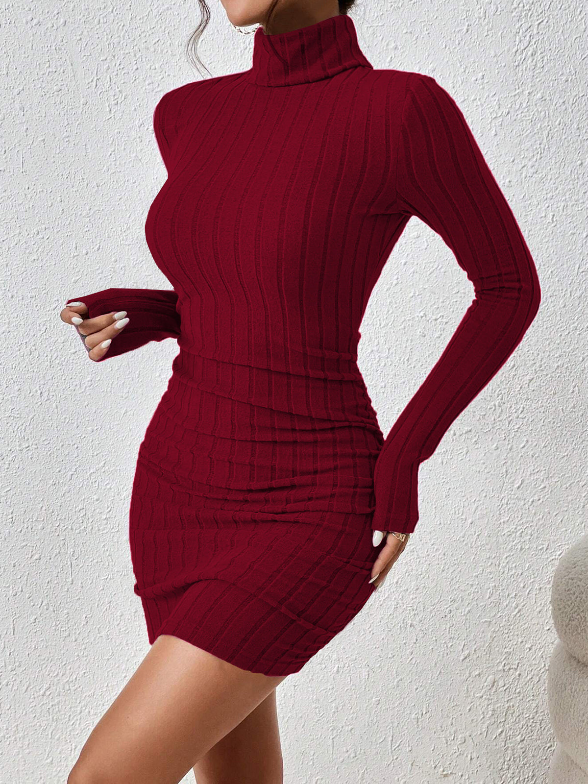 Sofía | Minivestido Ajustado de Canalé con Cuello Alto y Manga Larga para Mujer 1