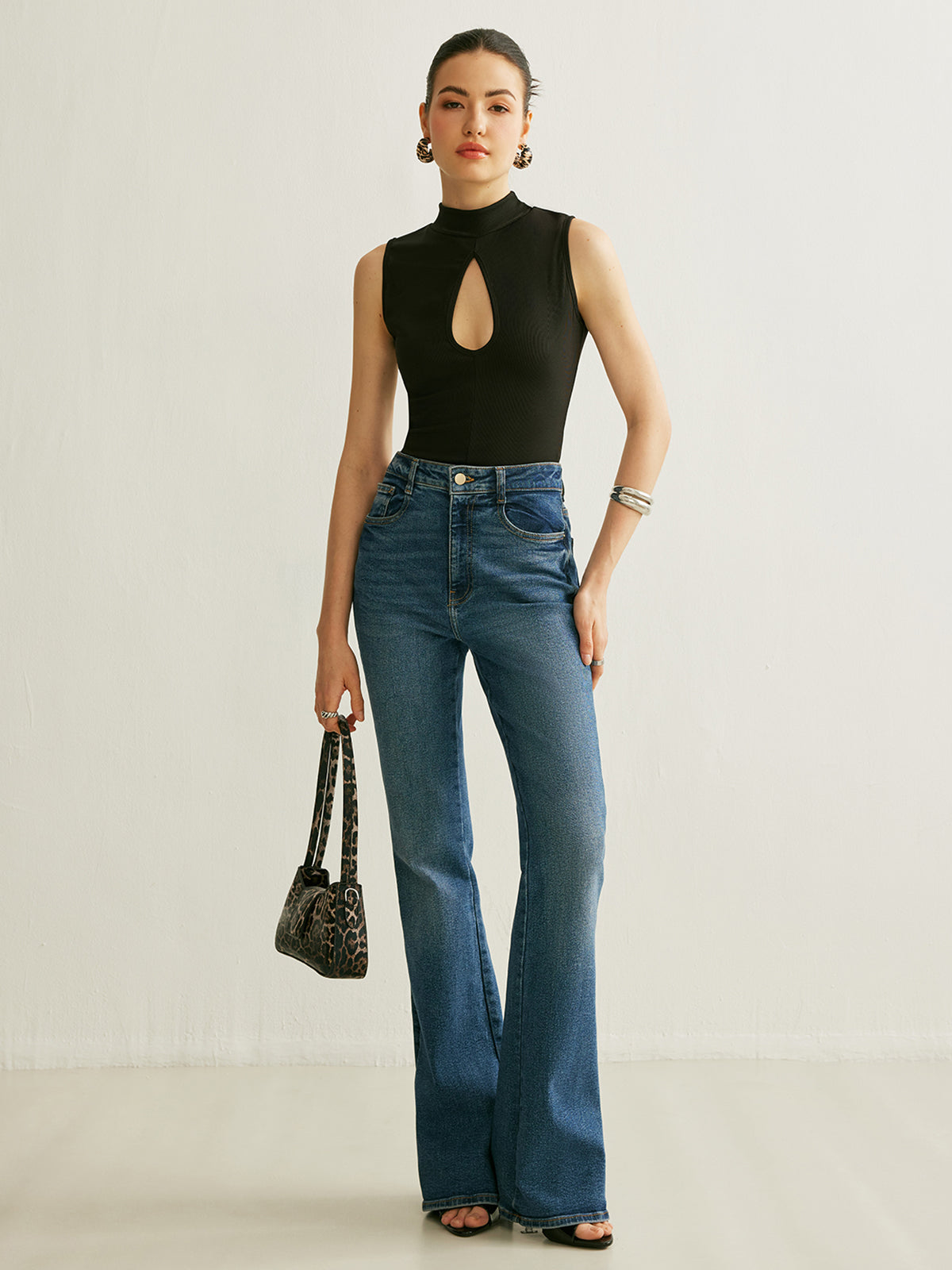 Sofía | Top Sin Mangas de Cuello Alto para Mujer con Estilo Moderno y Acanalado 3