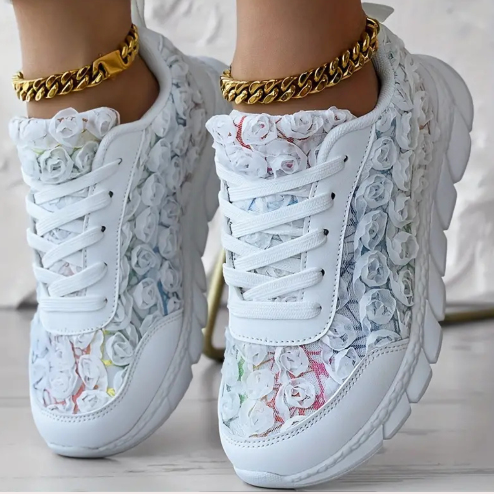 Valentina | Zapatillas Bajas con Diseño Floral para Mujer 4
