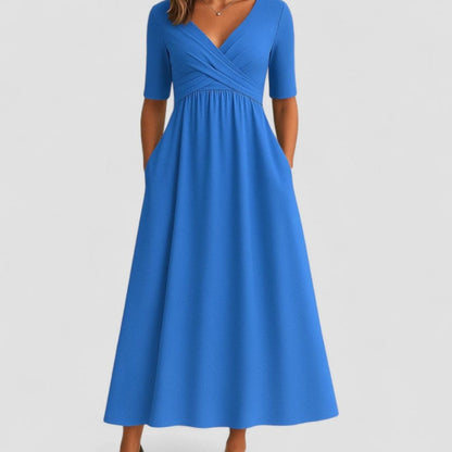 Vestido midi AMBRELLE con falda evasé en movimiento