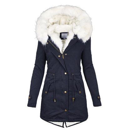 Abrigo de invierno acolchado para mujer, vista lateral mostrando el corte