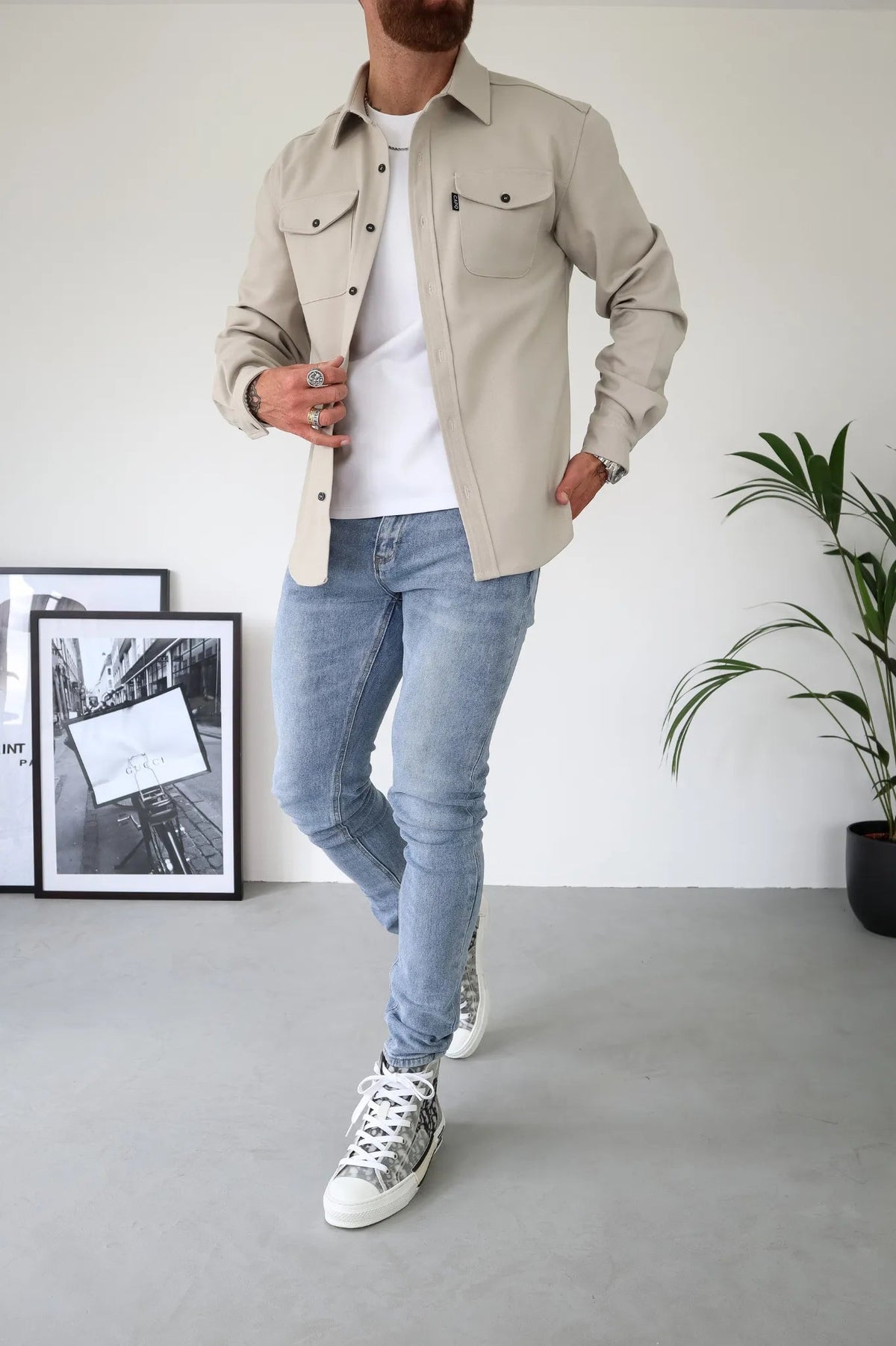 Sobrecamisa casual BRANDON combinada con jeans