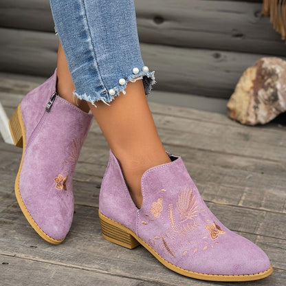 Botines BRISOLA en azul cielo con punta fina