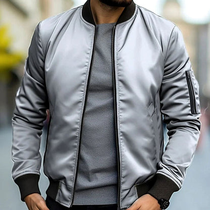 Vista frontal completa de la cazadora bomber casual BRIXOR