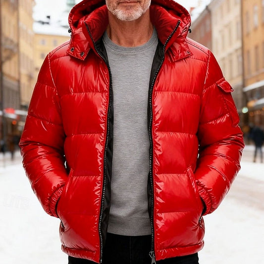 Hombre con chaqueta acolchada con capucha, abrigo de invierno guateado en color rojo