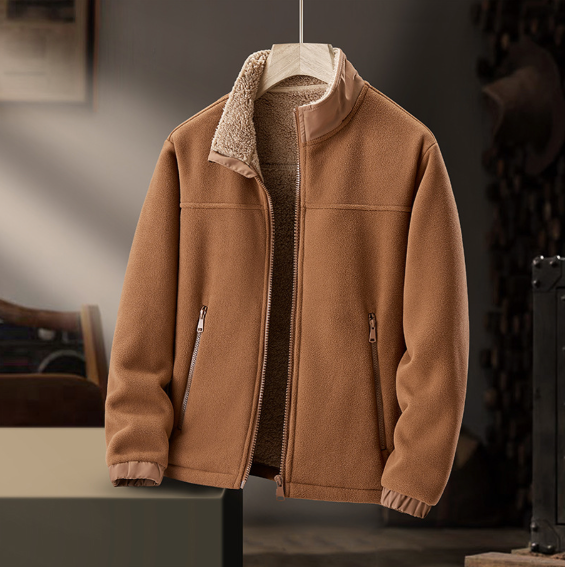 Chaqueta BRONTFIELD en color negro sobre modelo masculino