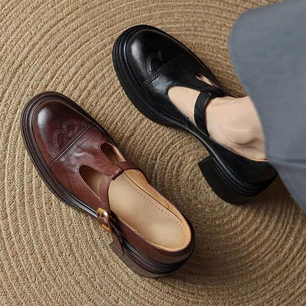 Zapatos de piel CAROLINA ideales para looks de día y de noche