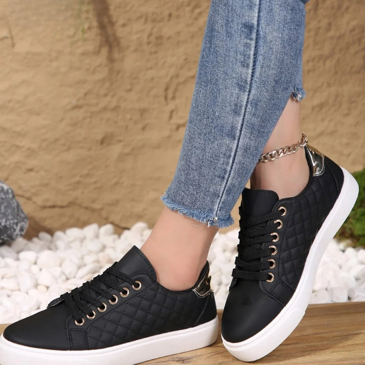 Zapatillas de plataforma CLOE blancas acolchadas con cordones para mujer