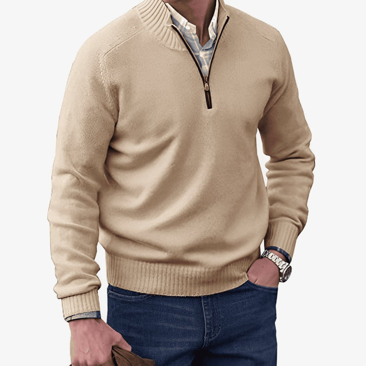 Hombre con jersey de punto con media cremallera CORBEN en look casual