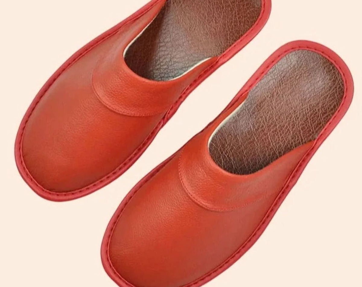 Detalle del forro interior de piel de las zapatillas DOMENICO