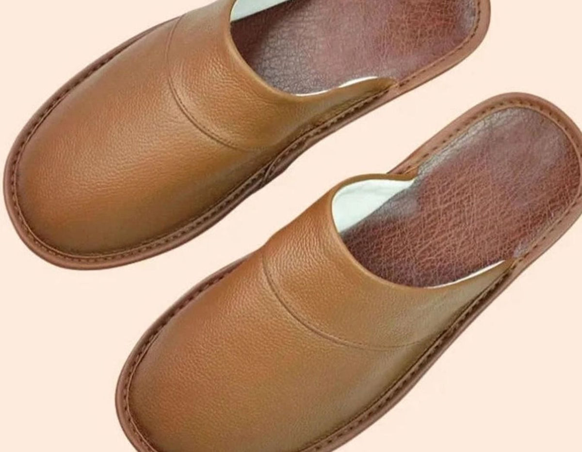 Vista superior del diseño mule de las zapatillas DOMENICO