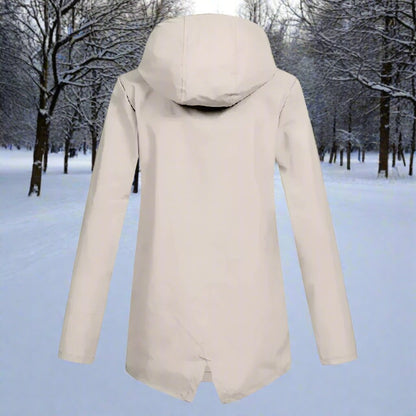 Vista trasera de la chaqueta longline con capucha