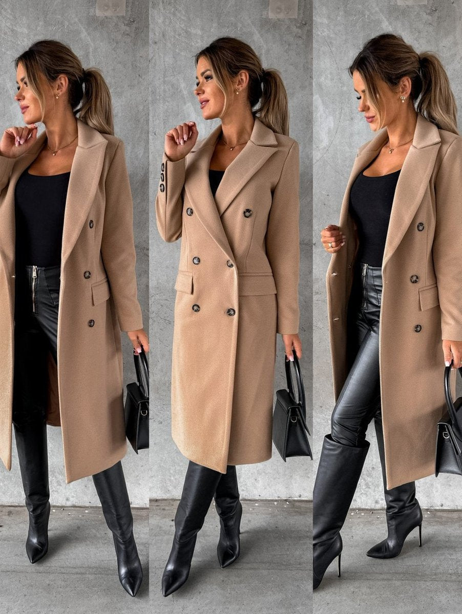 Abrigo de mujer con doble botonadura en color khaki