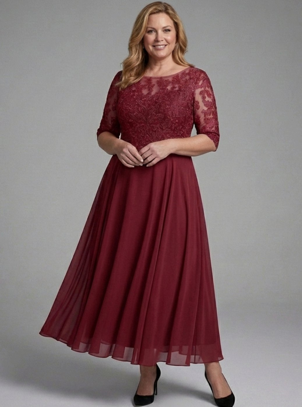 Modelo luciendo el vestido midi EVANNA en una celebración elegante