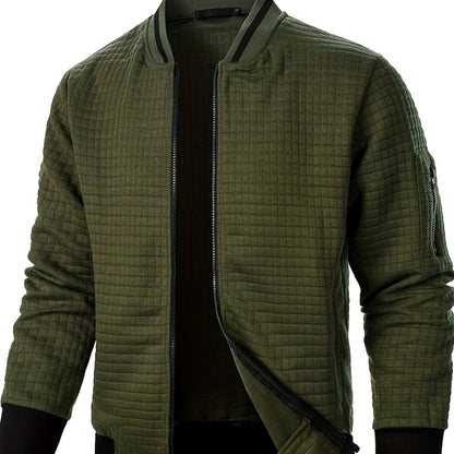 Cazadora bomber FERRIK en look urbano casual