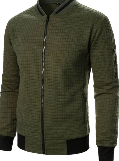 Cazadora bomber FERRIK usada sobre sudadera con capucha