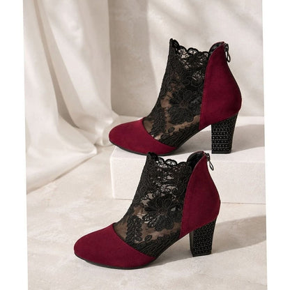 Botines con cremallera trasera visible