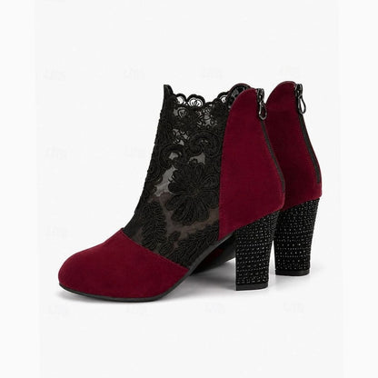 Botines de mujer combinados con vaqueros pitillo