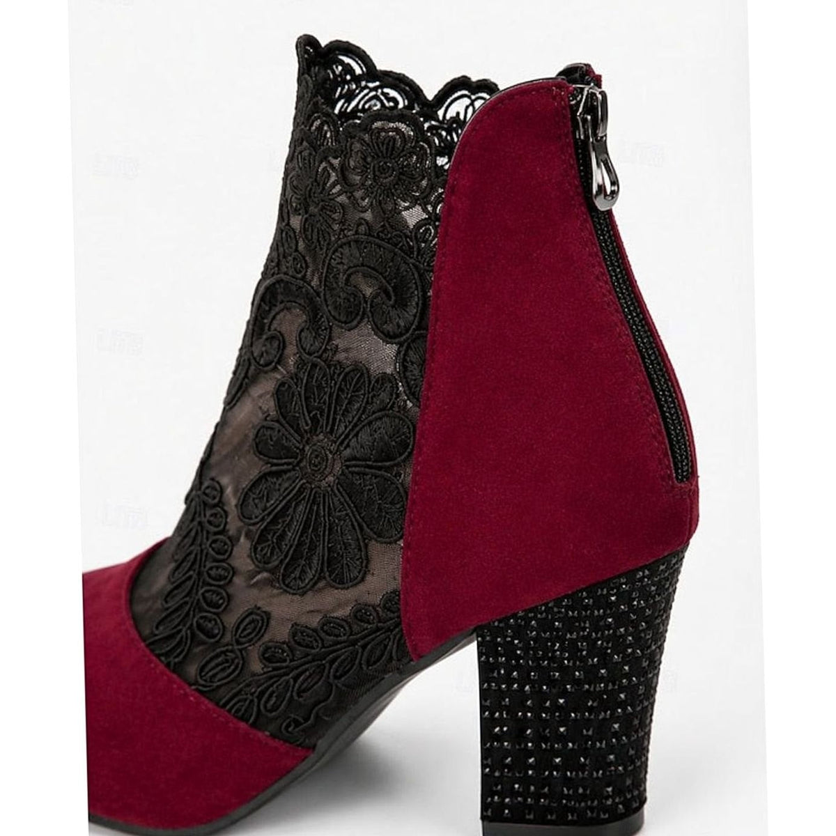 Botines de mujer estilo elegante con falda midi