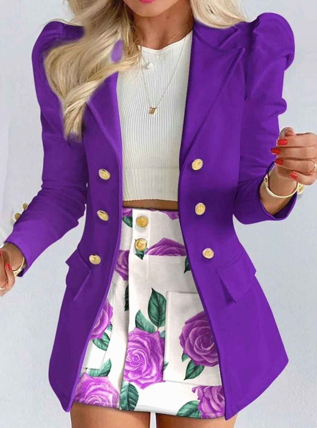 Conjunto blazer cruzada y falda floral mini para mujer