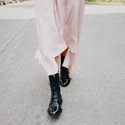 Botas FLORENTIA combinadas con look casual de mujer