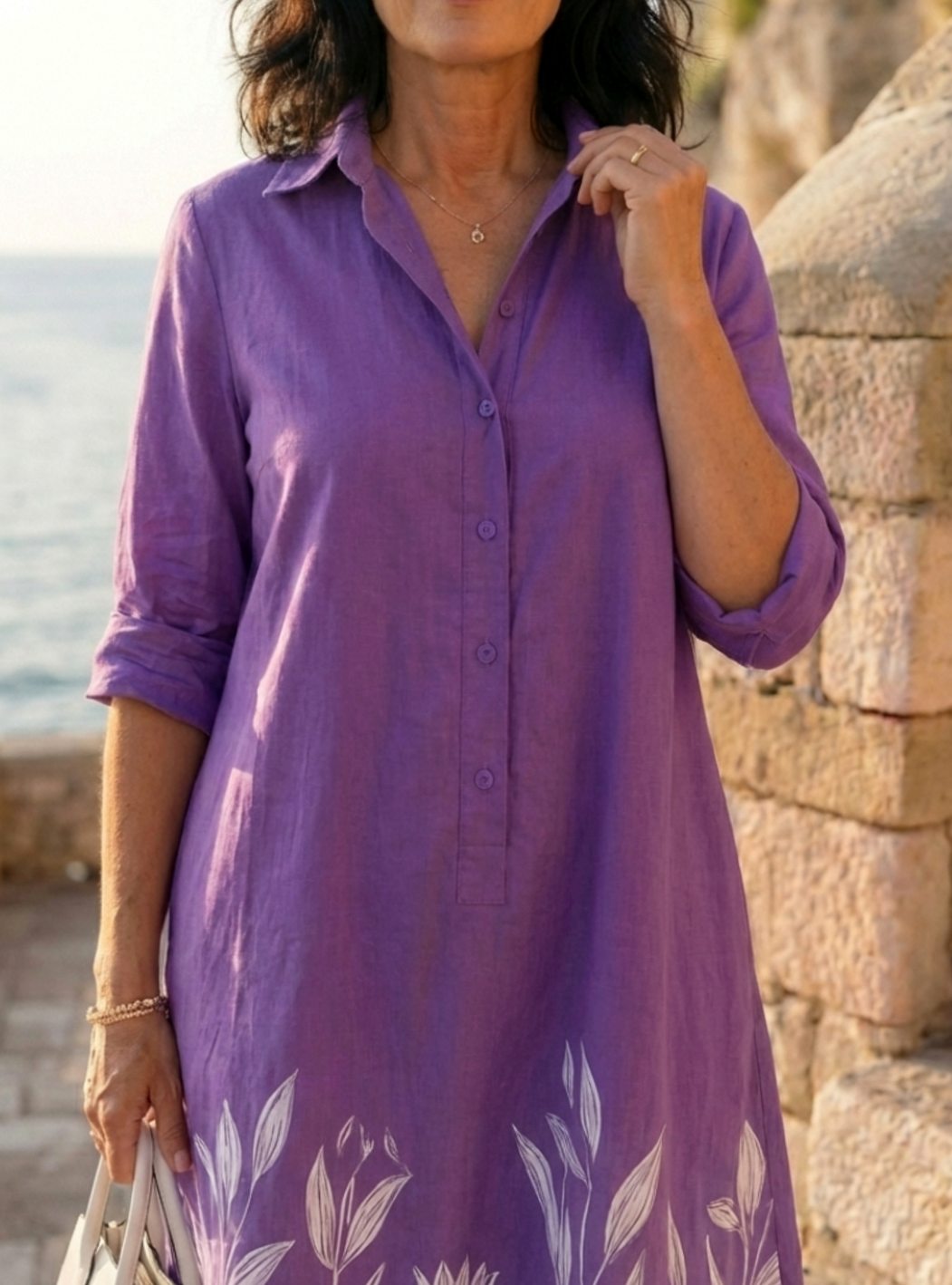 Vestido camisero de manga tres cuartos con puños enrollables y bolsillos laterales