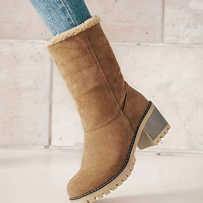 Botas FRENORA combinadas con vaqueros ajustados para look casual