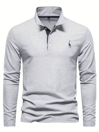 Polo GARETH corte regular combinado con jeans