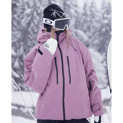 Chaqueta GLAZIQ combinada con look casual de invierno