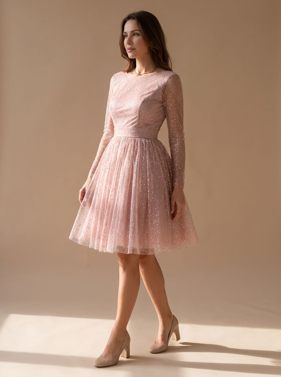 Vestido de fiesta de tul glitter con manga larga y corte evasé para mujer